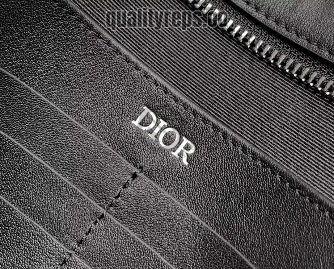 A5 Triangle Pouch Black CD Diamond Canvas Quality Reps - Image 10