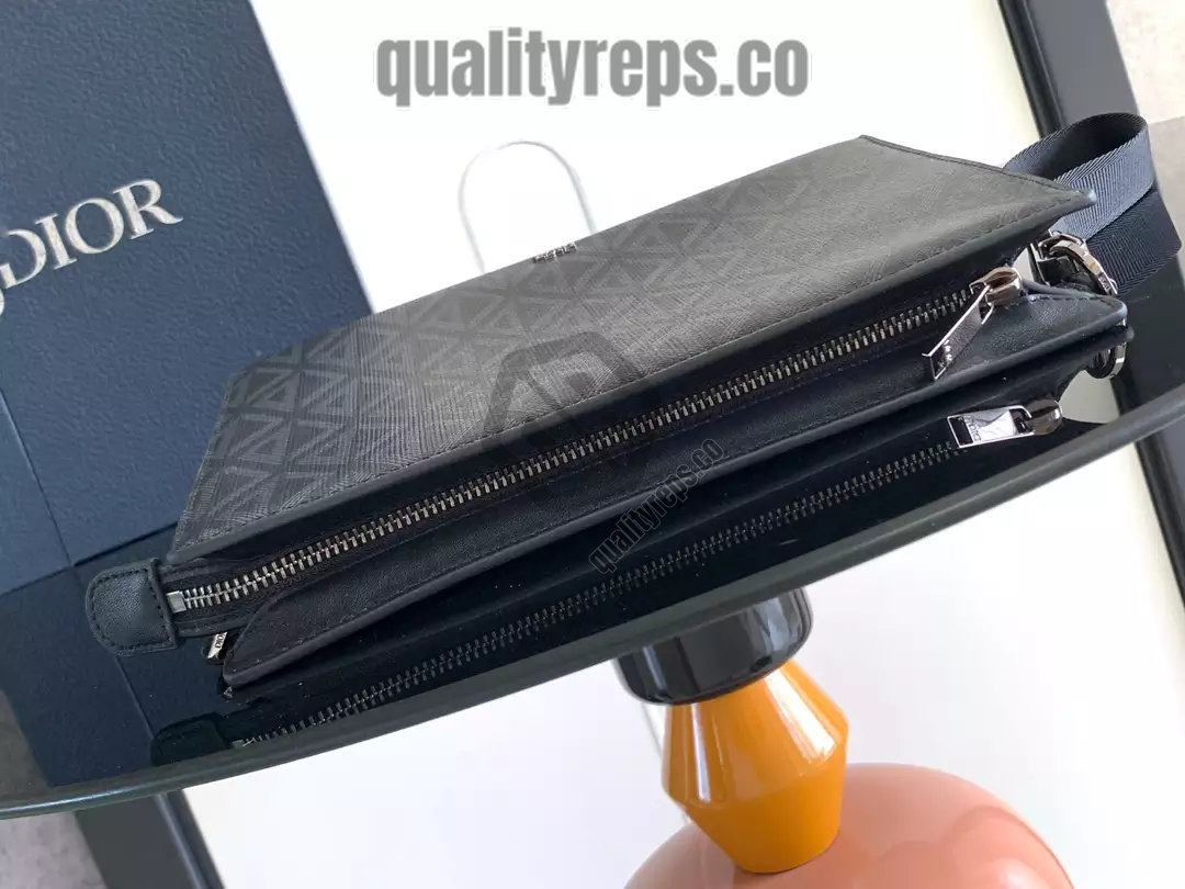 A5 Triangle Pouch Black CD Diamond Canvas Quality Reps - Image 8