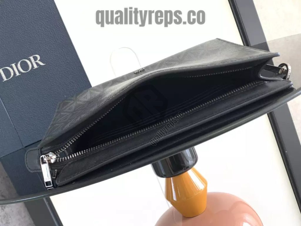 A5 Triangle Pouch Black CD Diamond Canvas Quality Reps