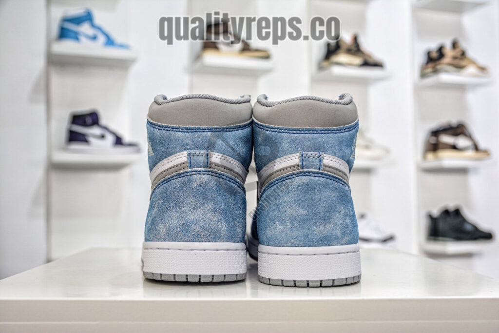 Air Jordan 1 High OG Hyper Royal Quality Reps 3