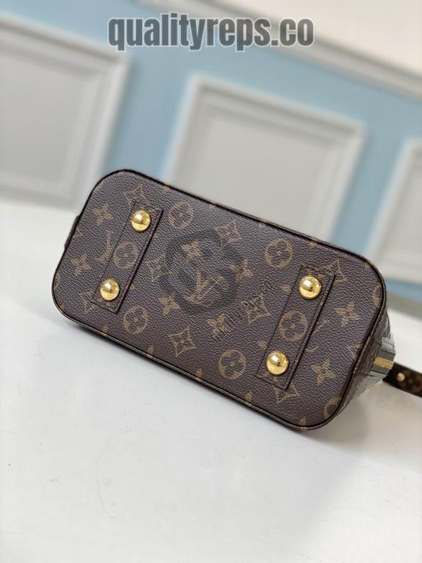 Louis Vuitton Alma BB Vernis Monogram Taupe Metallise LB095 Quality Reps - Image 5