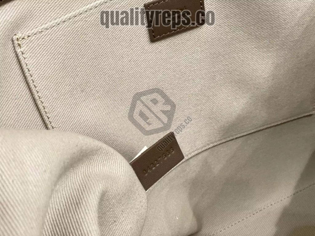 Chloé Large Woody Tote Bag Dark Nut 10