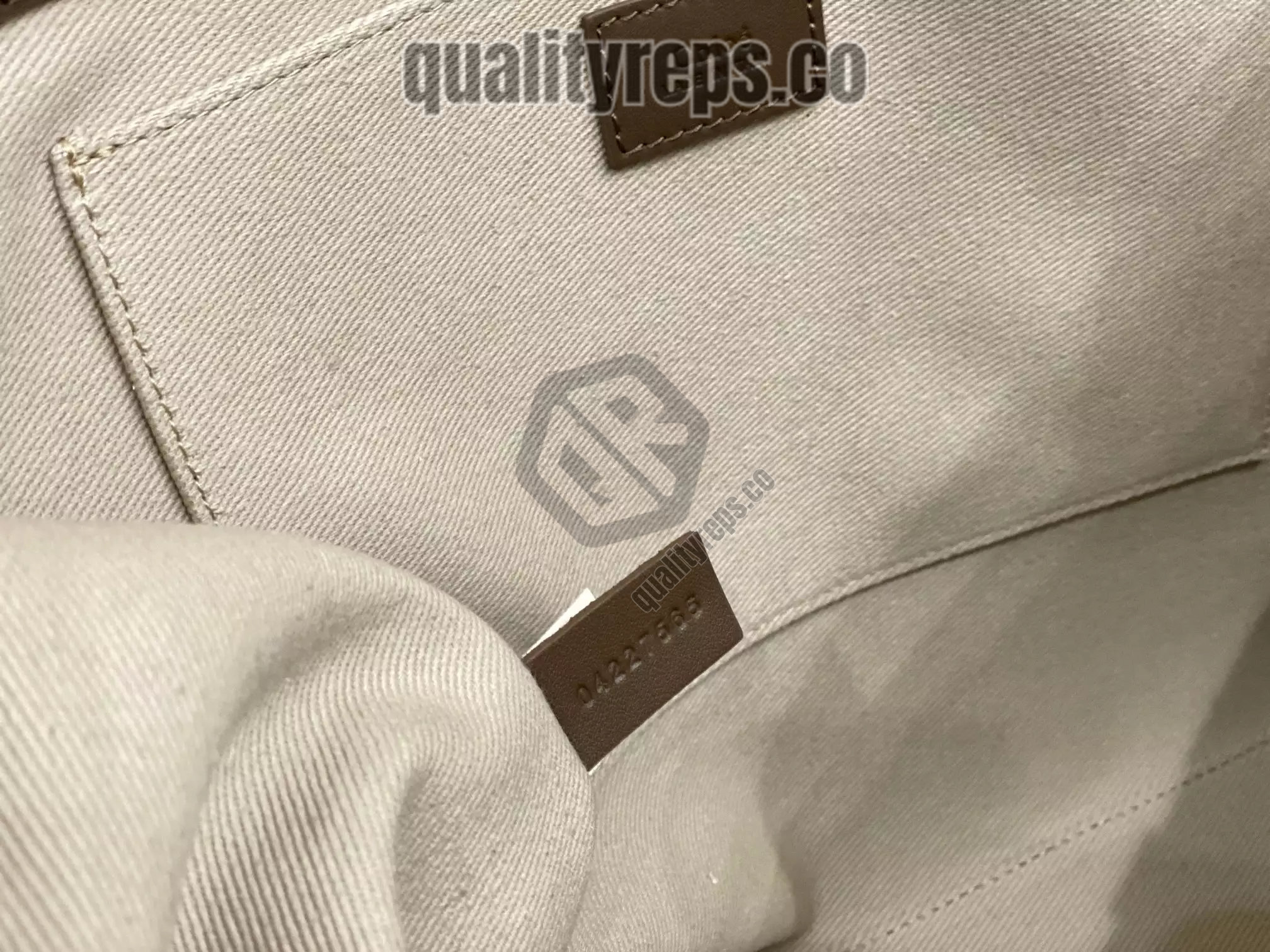 Chloé Large Woody Tote Bag Dark Nut 10