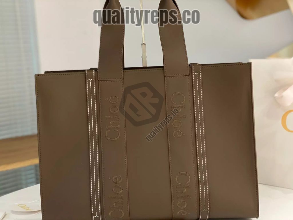 Chloé Large Woody Tote Bag Dark Nut 3