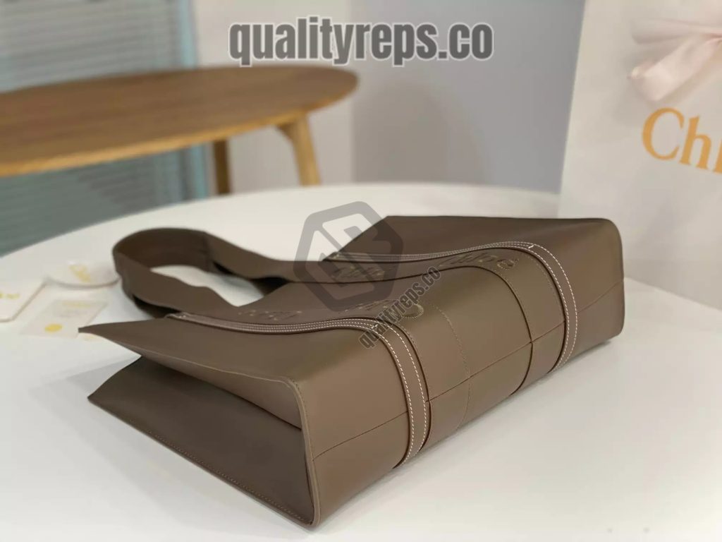 Chloé Large Woody Tote Bag Dark Nut 6