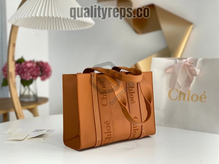 Chloé Medium Woody Tote Bag – MB001 3