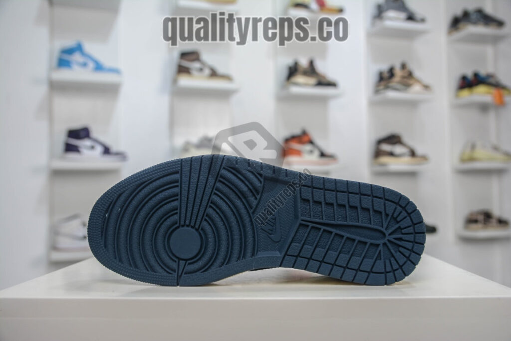 Fragment x Travis Scott Air Jordan 1 Low OG SP Quality Reps 10