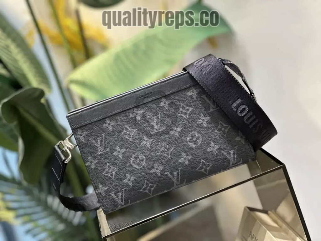 Gaston Wearable Wallet Monogram Eclipse Reverse Quality Reps