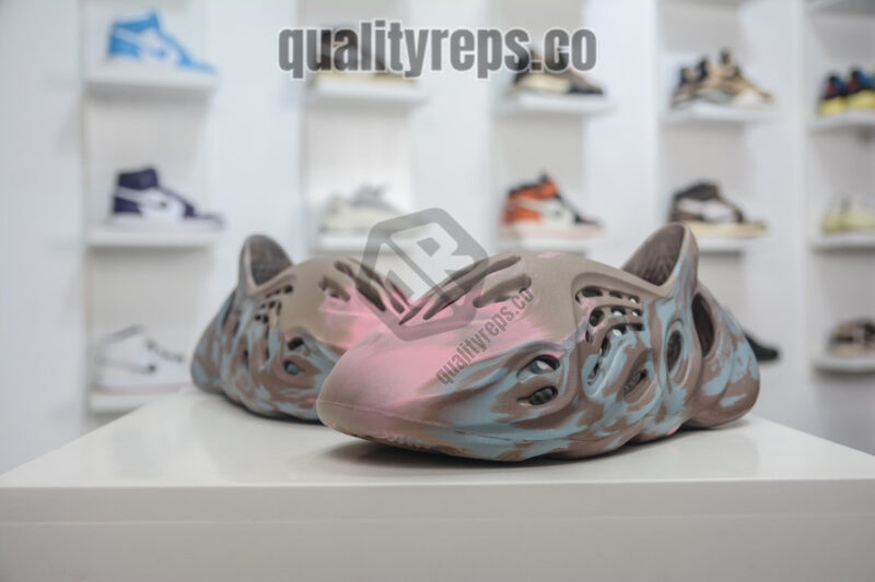 Yeezy Foam Runner 'MX Sand Grey' Quality Reps 5