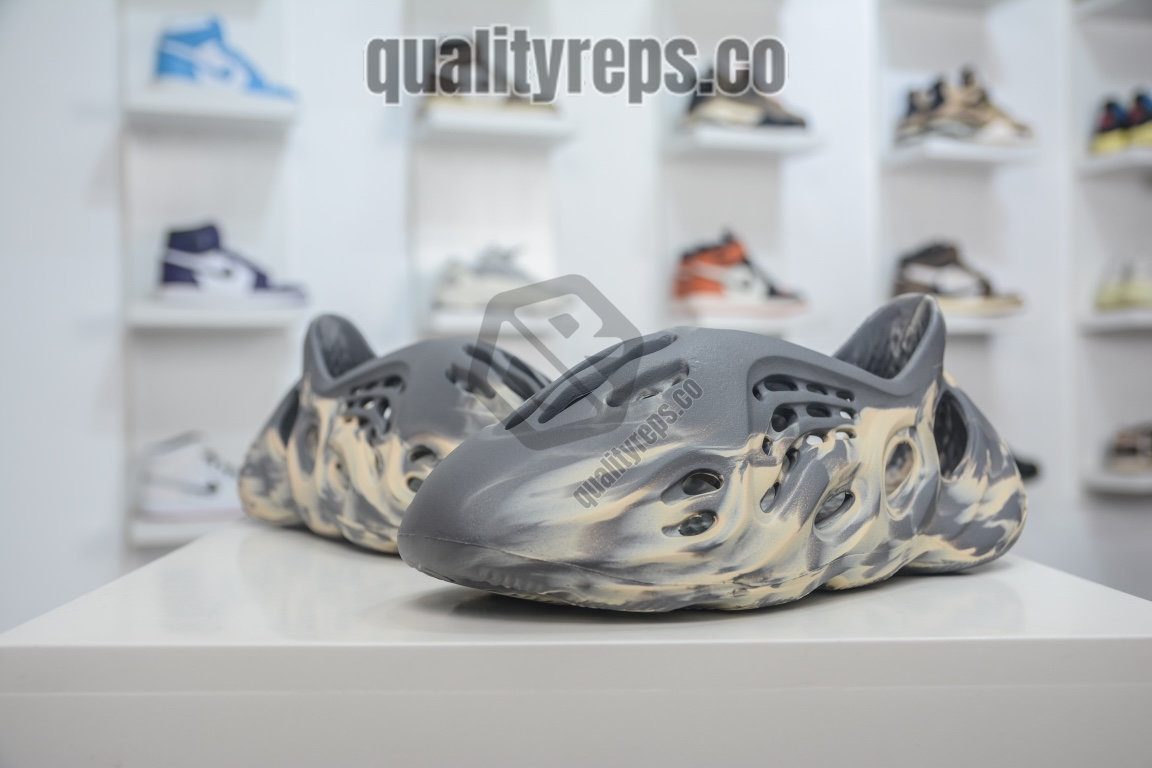 Yeezy Foam Runner 'MXT Moon Grey' Quality Reps 5