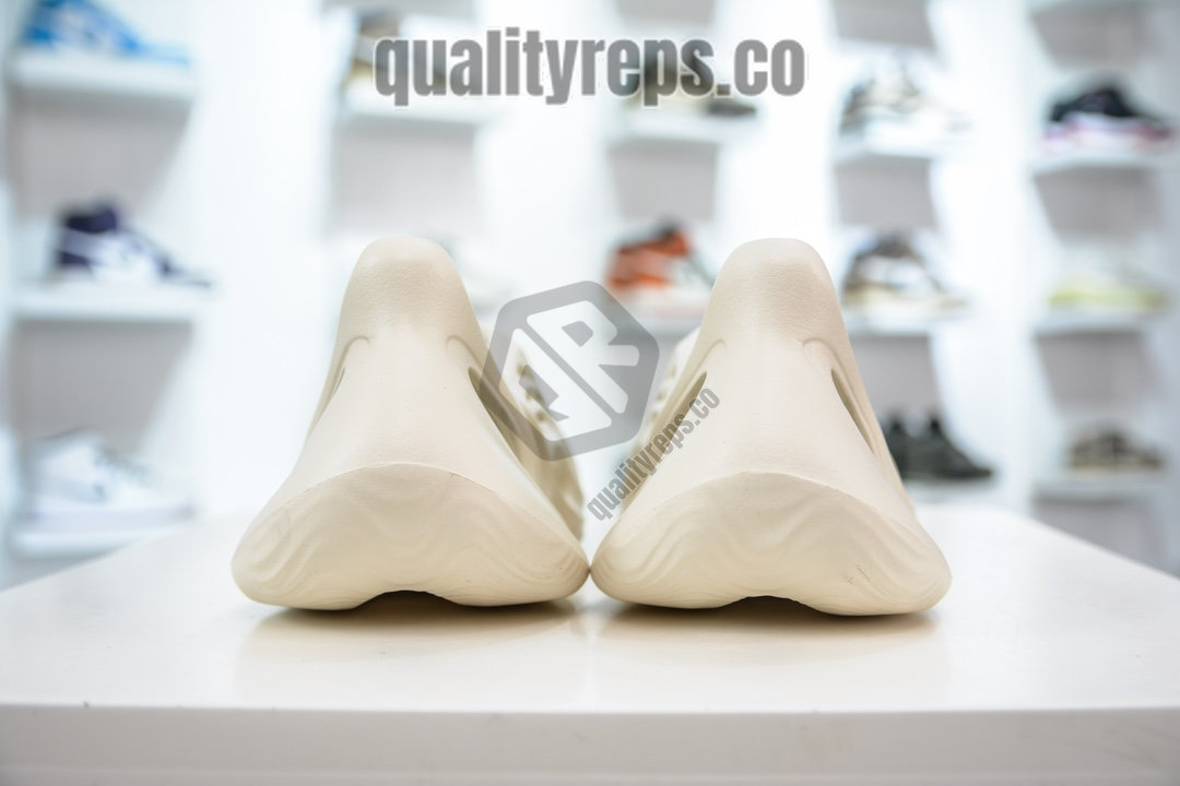 Yeezy Foam Runner 'Sand' Quality Reps 3