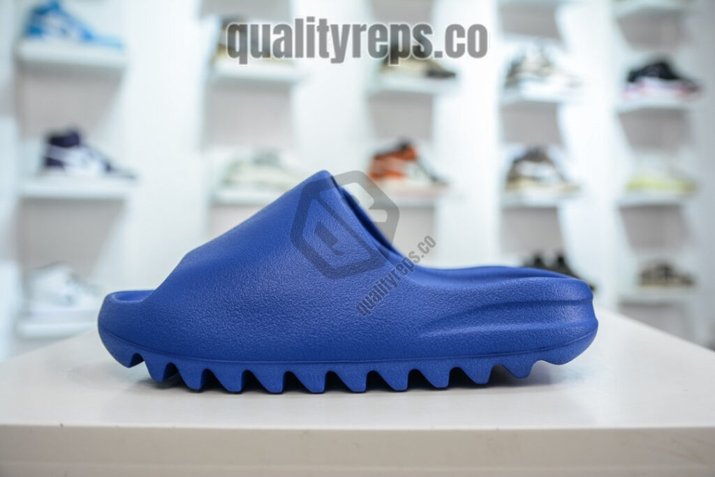 Yeezy Slides 'Azure' Quality Reps 2
