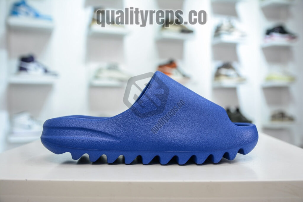 Yeezy Slides 'Azure' Quality Reps 4