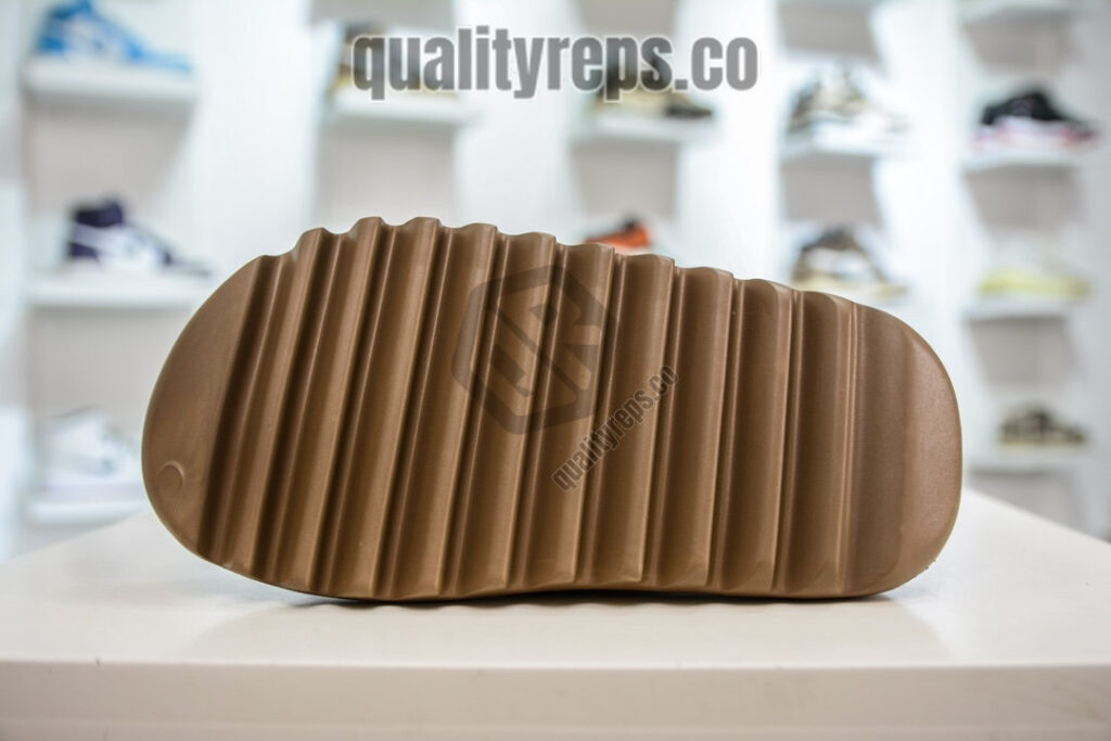 Yeezy Slides 'Core' Quality Reps 6