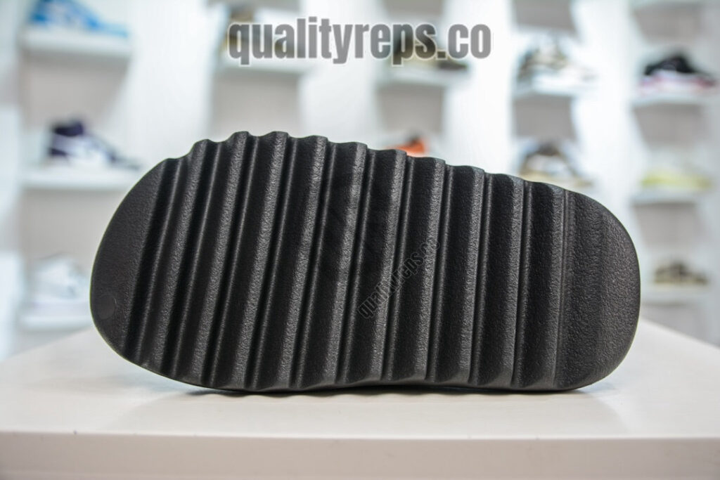 Yeezy Slides 'Onyx' Quality Reps 6